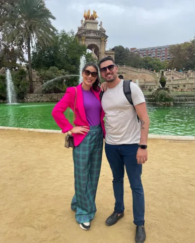 O casal Bruno Henrique Oliveira e Driellen Zarpellon celebrou na última quarta - feira (9) o terceiro ano de feliz união, bodas de Trigo ou Couro. Bruno e Dri brindam o sucesso no amor e nos negócios. Da coluna RC os votos de muito amor e cumplicidade.