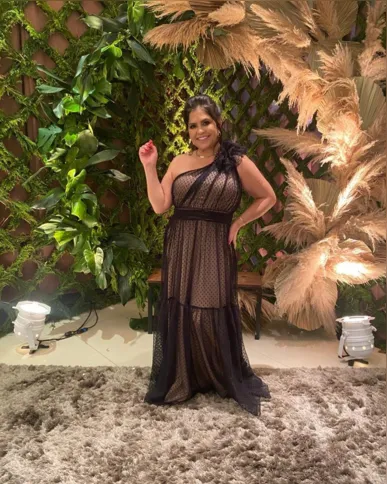 Maria Angela Martins reserva o próximo sábado (12), para na intimidade familiar celebrar a troca de idade. Maria Ângela é presença sempre confirmada nos eventos sociais mais badalados da região. Da coluna RC os votos de prosperidade e felicidades.