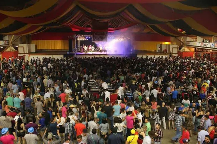 Para que todos possam prestigiar o retorno de um dos principais eventos do Paraná os ingressos terão preços populares.