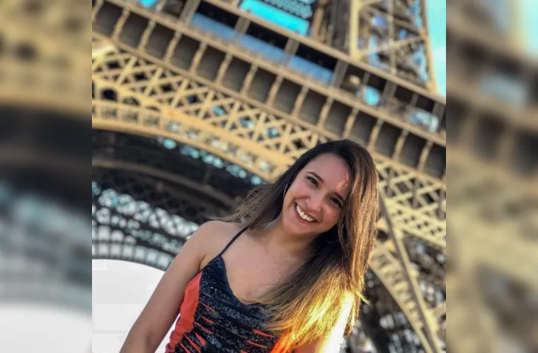 A empresária Carolina Vianna foi muito cumprimentada pela troca de idade na última terça-feira (4). Da coluna RC os votos de alegrias e sucesso.