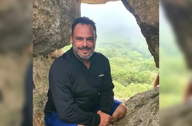 Celso Sant’Anna receberá as felicitações pela chegada de seu aniversário nesta quarta-feira (5). No registro, Celso e sua esposa Carolina C. Sant’Anna. Da coluna RC os votos de prosperidade e sucesso.