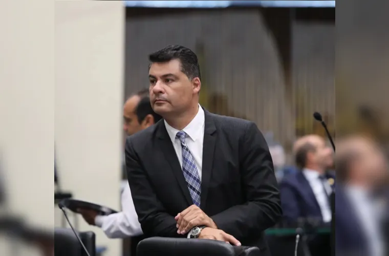 O Secretário de Estado da Inovação do Paraná Marcelo Rangel será muito cumprimentado pela passagem de seu aniversário nesta terça-feira (12). Da coluna RC os votos de realizações e felicidades.