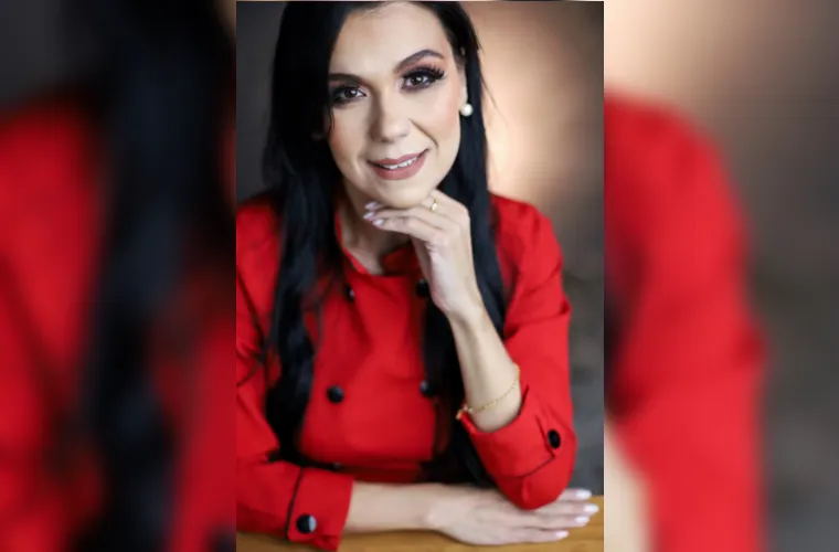 Renata Napoli de Freitas receberá as felicitações pela passagem de seu aniversário na próxima sexta-feira (15). Renata é proprietária da Doce Doceira responsável pelos doces finos dos eventos das famílias princesinas. Da coluna RC os votos de felicidades e sucesso.