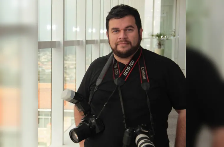 Marcos Bastos recebeu calorosos cumprimentos pela celebração do seu aniversário no último sábado, dia 30. Reconhecido por seu brilhante trabalho no site EventosPG, destacando as principais iniciativas da nossa sociedade, Marcos é um verdadeiro catalisador de mudanças. Da coluna RC, votos sinceros de realizações e êxito em seus futuros empreendimentos.