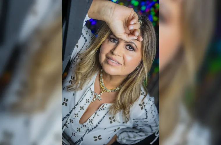 Na próxima quinta-feira (27), a Coluna RC se une à celebração do aniversário de Cristina Mota, uma presença inspiradora nas iniciativas sociais e filantrópicas que transformam nossa cidade. Cristina, sua generosidade e dedicação fazem a diferença. Que este novo ciclo seja repleto de alegria e conquistas!