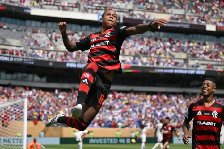 Wallace Yan entrou no segundo tempo e marcou o último gol do jogo