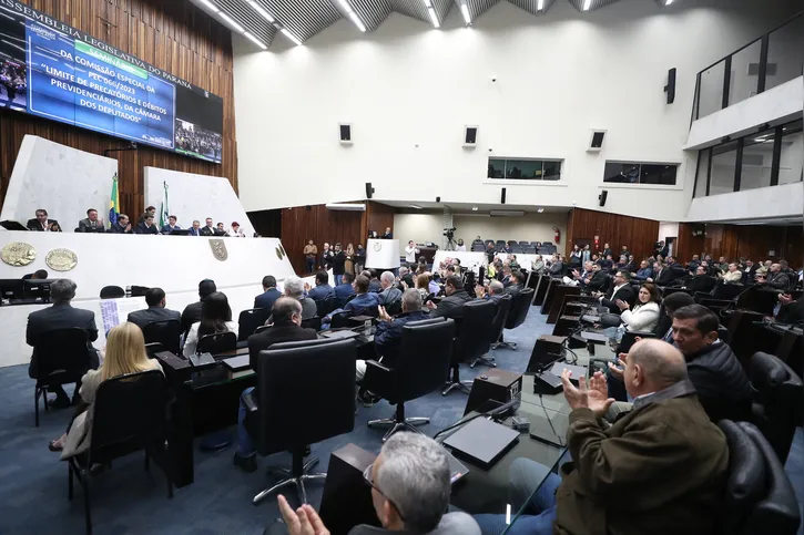 Evento aconteceu no plenário da Assembleia Legislativa