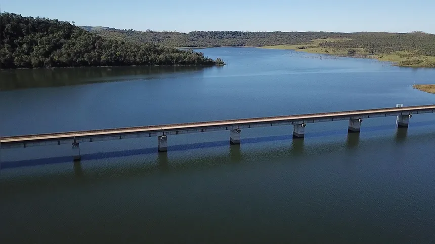 Na foto, a Ponte Alagado, em Lajeado Bonito, Ortigueira.