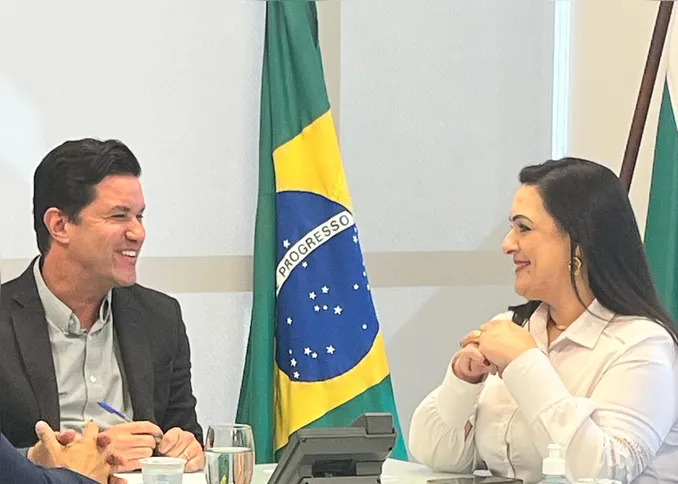 Guto Silva e Elisangela Pedroso estiveram reunidos.