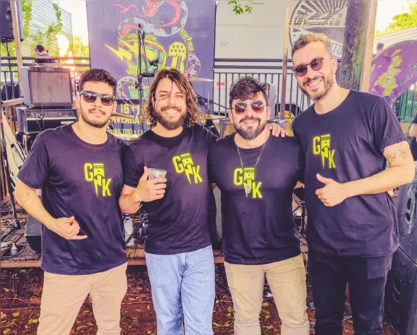 A banda LaikaDog abre a programação  de sábado (31) no Capivara's Rock Bar