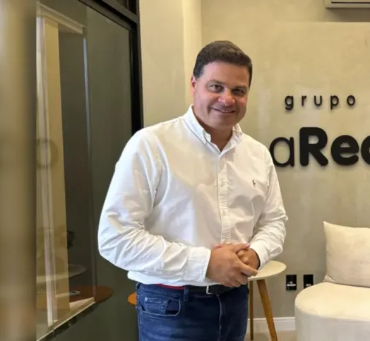 Sandro Alex, secretário de Infraestrutura e Logística do Estado, diz que obras em andamento estão otimizando área atual do aeroporto de Ponta Grossa.