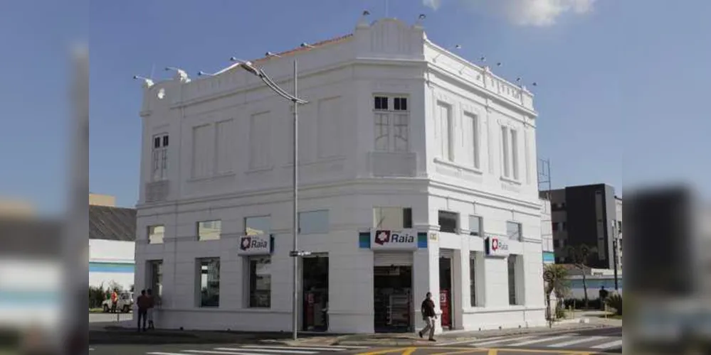 Imagem ilustrativa da imagem Droga Raia abre nove farmácias em cidades do PR