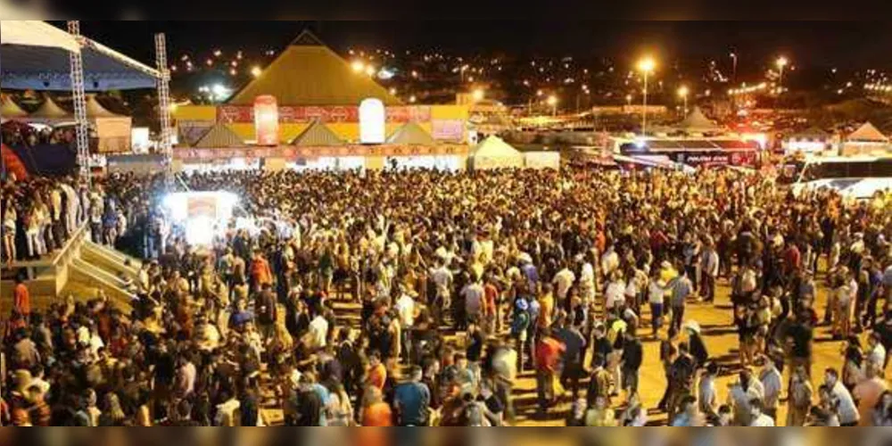 Tradicional festa do Chope Escuro de Ponta Grossa irá ocorrer de 25 de novembro a 4 de dezembro.
