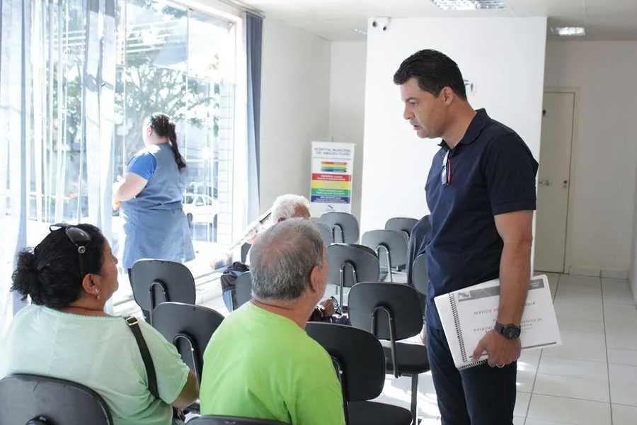 Marcelo Rangel visita hospitais para avaliação de estruturas