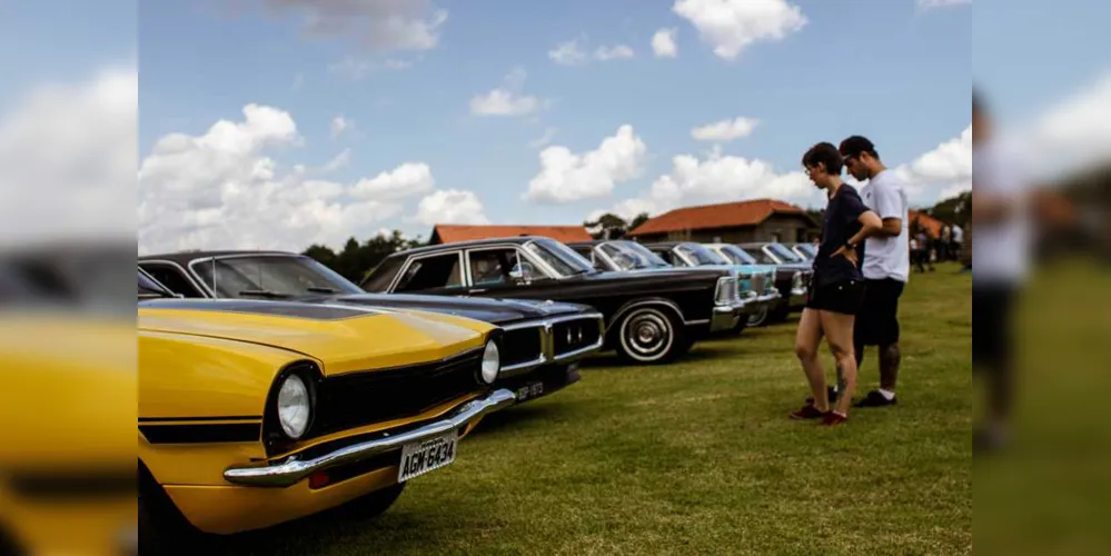 Imagem ilustrativa da imagem Carros antigos cativam público do Parque Histórico