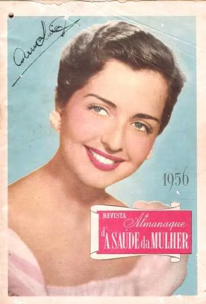 A capa da edição de 1956 mostra a estrela do cinema  brasileiro, Fada Santoro, que segundo pesquisa ainda está viva nos seus  90 anos de idade.