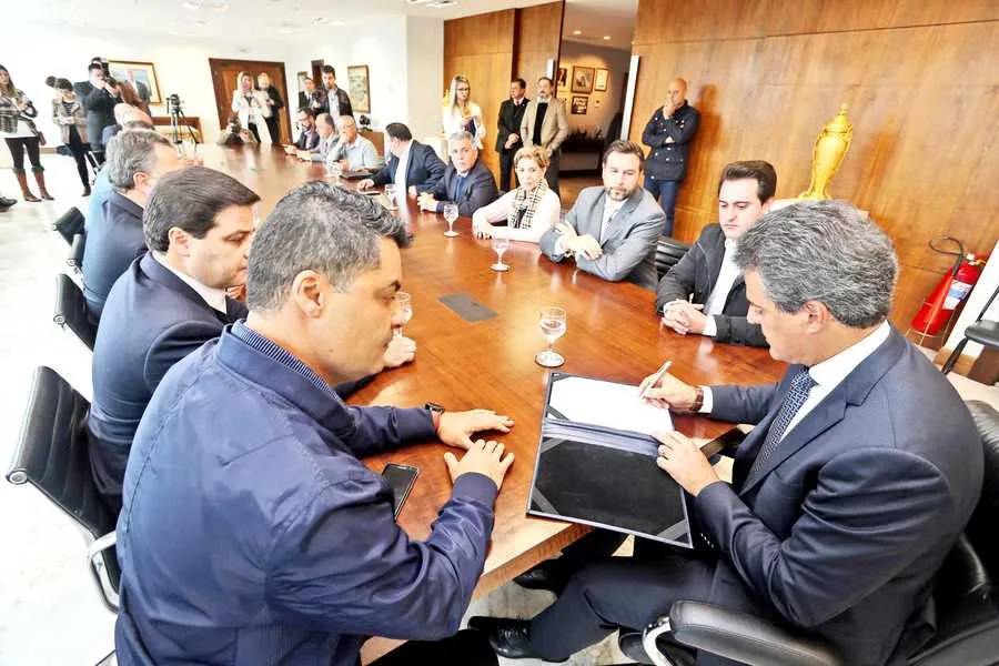 Os recursos são provenientes de emendas parlamentares, e serão financiados pela Fomento Paraná 