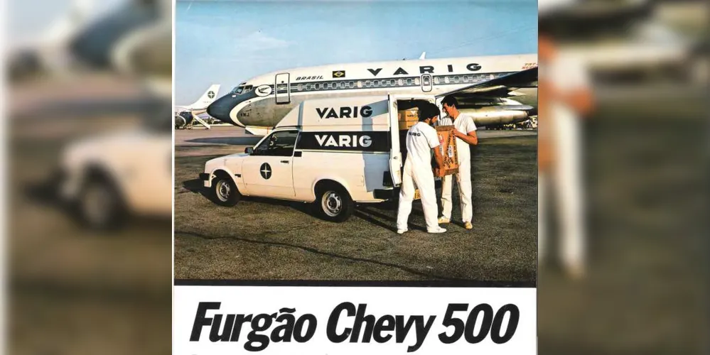 A outra curiosidade é que o Boeing 737 da Varig mostrado ao fundo de Prefixo V M J (ilegível) pelo contraste de cores. Foi o aparelho no qual o repórter e família haviam voado 3 meses antes. A foto pertence a um folheto promocional do Furgão que foi guardado pelo redator.