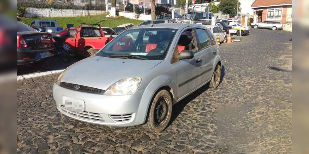 Situação. Ambos estariam em um veículo. Carro também foi apreendido 