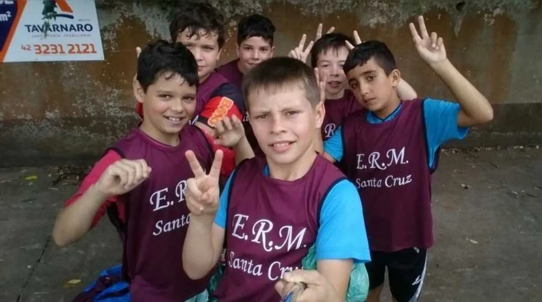 Max Guilherme Schimidt, do 5ºA da Escola Rural Municipal Santa Cruz, em Carambeí, ganhou como 'melhor imagem', denominada 'Selfie da vitória'.