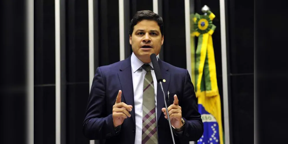 Imagem ilustrativa da imagem informe: Sandro Alex quer se aproximar do PSDB