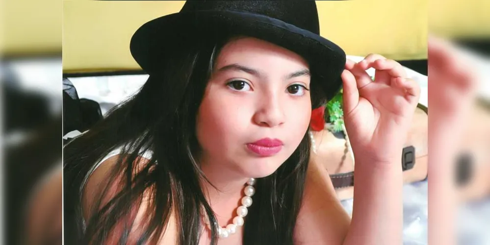 A guaratubana Maria Luíza de Moura Barbara Rosa, comemorou mais um aniversário com seus familiares e amigos de Ponta Grossa, na última sexta-feira (19).