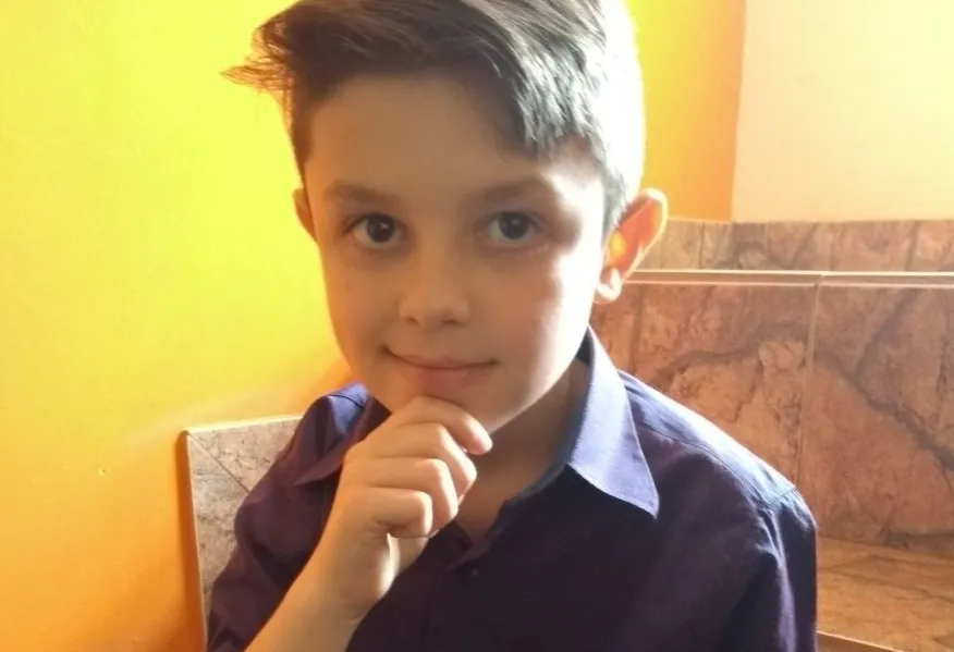 O rapazinho com pinta de galã é o Gustavo Leobet, de 8 anos. É filho de Patrícia e Cleiton Leobet.