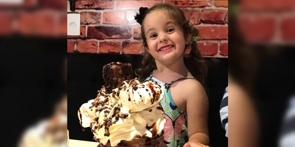 A animação da Júlia Dagnone Messias, de 4 anos, tem explicação. É só reparar no saboroso sorvete que a espera! Ela é filha de Itaina e Raquel Messias.