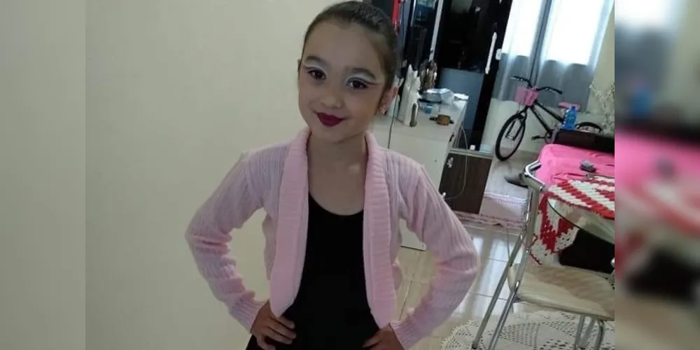 A pequena Isabela Gonçalves, filha de Douglas Gonçalves e Franciana Lopes, é apaixonada pelo ballet.
