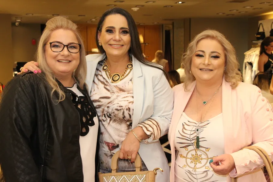 Ursula Zarpellon, Sandra Bastos e Camila Zarpellon