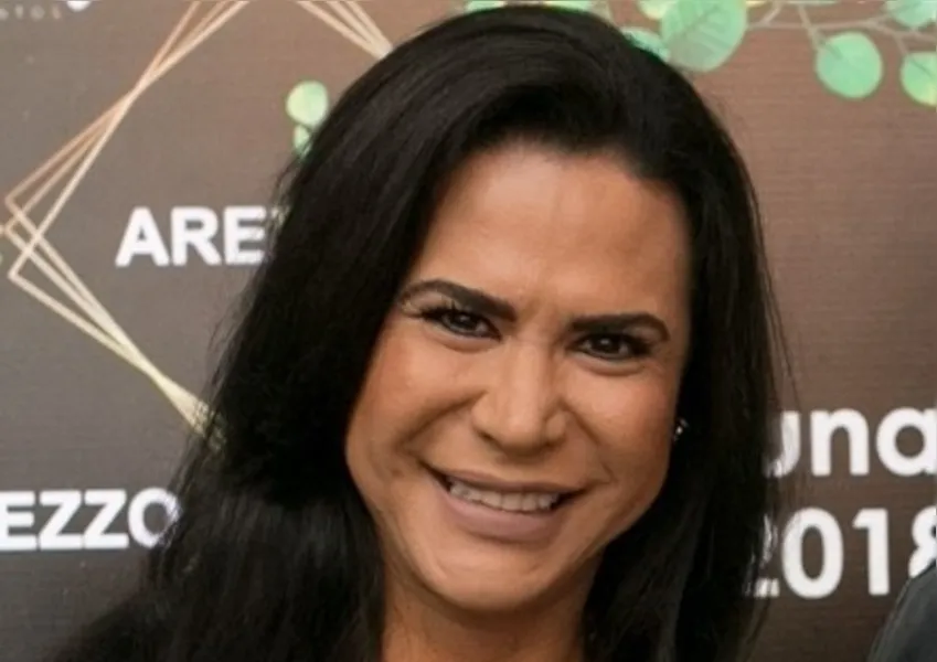 BDAY - Indiamara Cristani é uma das mais belas da cidade. Mãe dedicada, sua gentileza e simpatia completam sua personalidade marcante. India celebra hoje (11) a passagem de seu aniversário. Da coluna RC os votos de felicidades e saúde.