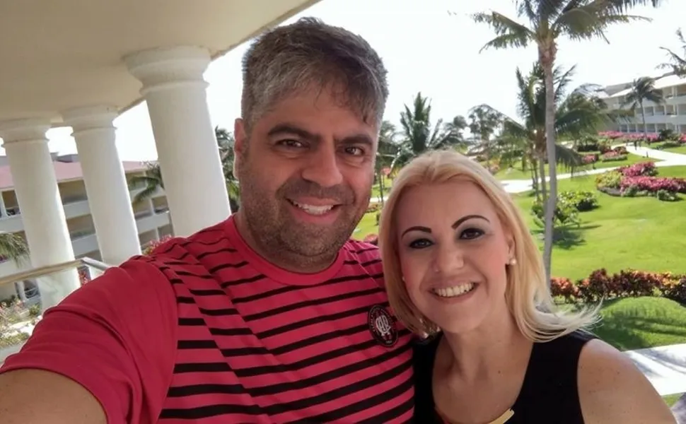 FELICITAÇÕES - O empresário Antonio Jean Abdo também será um dos aniversariantes do próximo domingo (14). Toni, como é conhecido, responde pela rede de lojas Toni Toys. No registro especial, Toni e sua esposa Thais Bueno. Da coluna RC os votos de realizações.