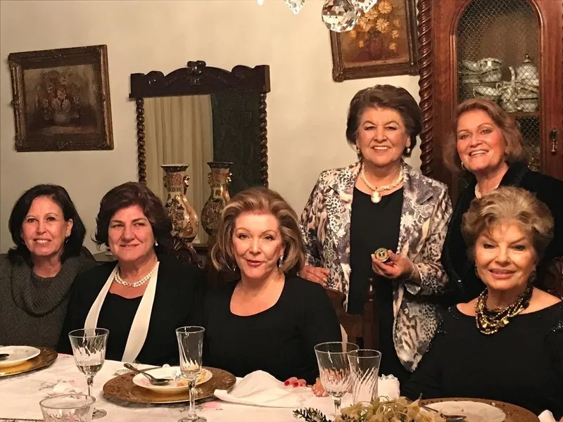 Rosemary Bittencourt, Elisabeth Bacila, Isabel Bittencourt, Aracy Zadorosny, Elba Lozza de Moraes e Stella Maris Gravina 