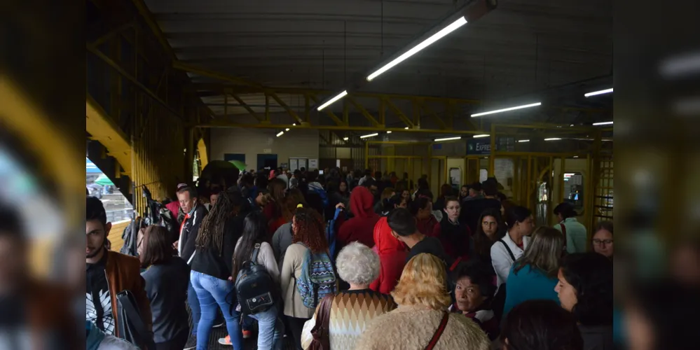 Situação gerou transtornos no Terminal Central de Ponta Grossa