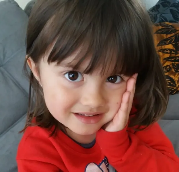 Estela Vitória Batistel de 3 anos é filha do casal Andreia e Bruno Batistel e traz muita alegria para a família.
