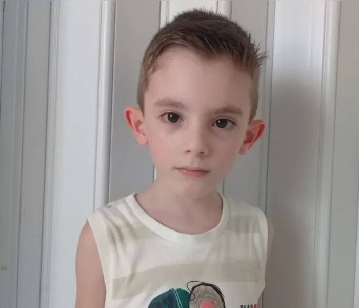 Bruno Scariotte Martins comemora 6 anos dia 11 de fevereiro, com muita alegria!  Seus pais Fabrício e Andreia te desejam toda a felicidade do mundo! 