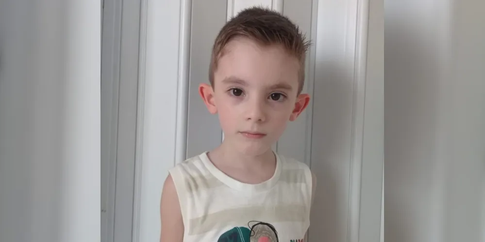 Bruno Scariotte Martins comemora 6 anos dia 11 de fevereiro, com muita alegria!  Seus pais Fabrício e Andreia te desejam toda a felicidade do mundo! 