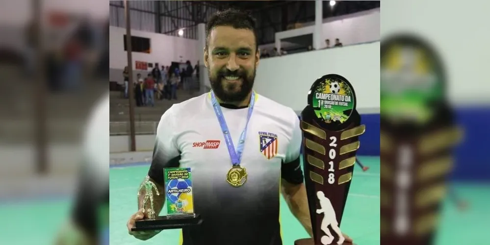 Thiago Sady  atualmente representa o Caramuru Futsal