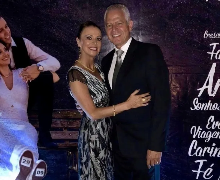 BRINDE A VIDA - Giórgia Uliana Sanson Tupich receberá as felicitações pela troca de idade, no próximo sábado (2). No registro especial, Giórgia e Elton Tupich. Da coluna RC os votos de prosperidade.
