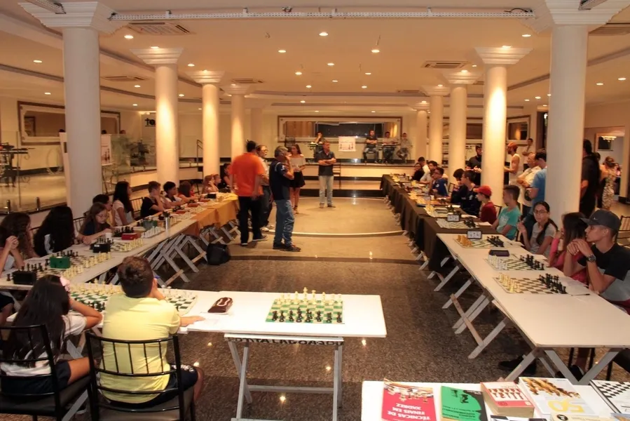 Treino para o campeonato paranaense de xadrez