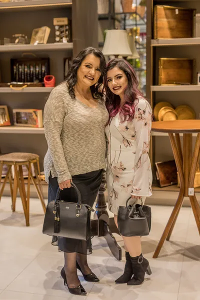 Márcia Paiva e sua filha Isabelle de Paiva