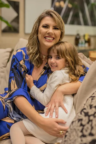 Sulimar Kellie Manarim e sua filha Laura Manarim Berteli

