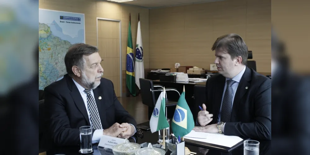Encontro com o ministro do Desenvolvimento Regional, Gustavo Canuto, ocorreu nesta terça-feira em Brasília