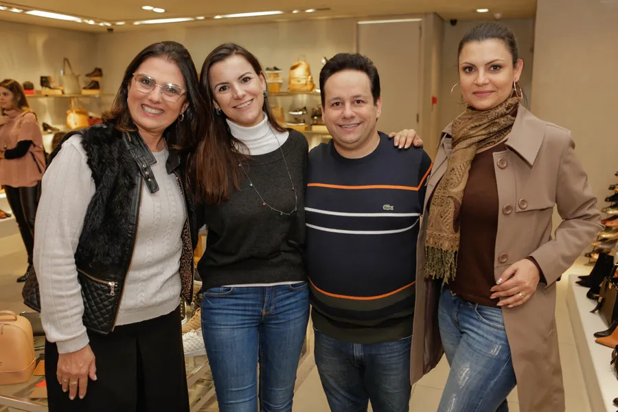 Flavia Barrichello, Ana Rita Rocha, este colunista e Patricia Ferrigolo