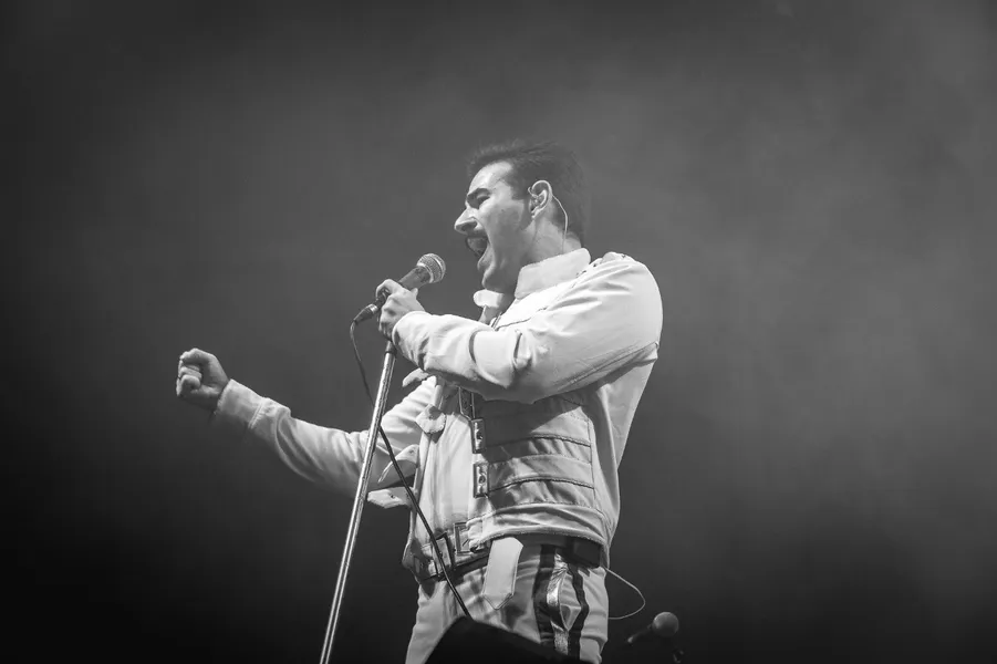 Queen Experience in Concert se apresenta no Teatro Marista no dia 21 de julho 