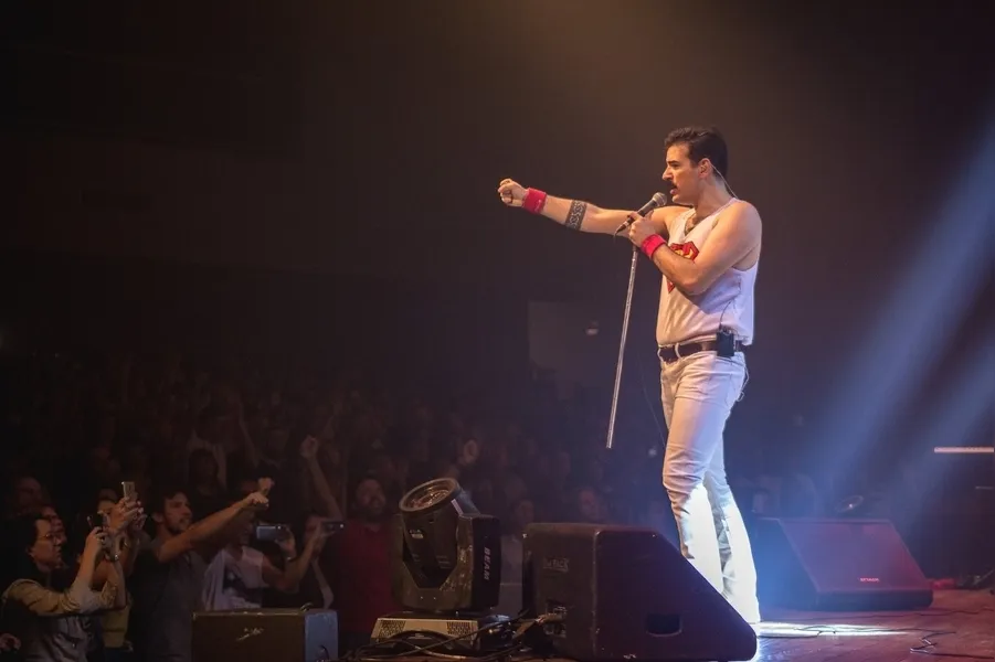 Queen Experience in Concert se apresenta no Teatro Marista no dia 21 de julho 