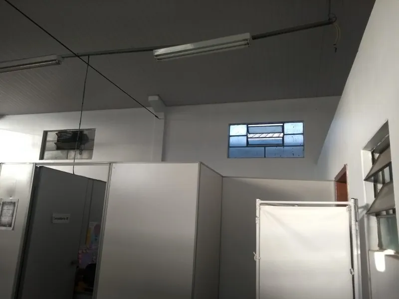 Ladrões entraram na Unidade Sady Macedo Silveira e vandalizaram o local, além de roubar um computador e fraldas geriátricas