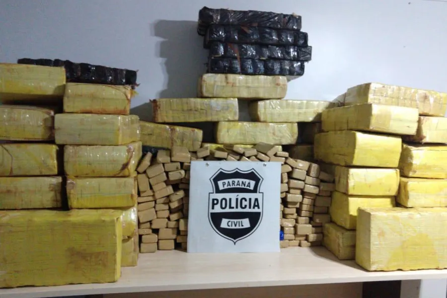 A Polícia Civil do Paraná (PCPR) apreendeu cerca de 3 toneladas de entorpecentes na semana passada