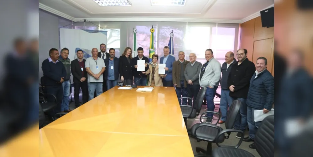 Com acordo, 20 estudantes realizarão estágio na sede das empresas na República Tcheca