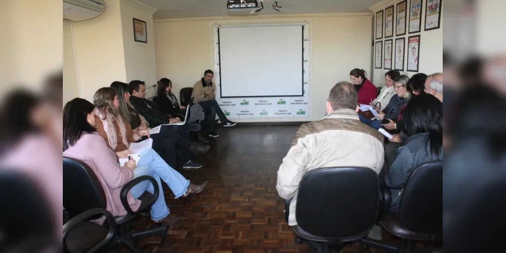 CimSaúde e Cresems debatem novos editais de serviços